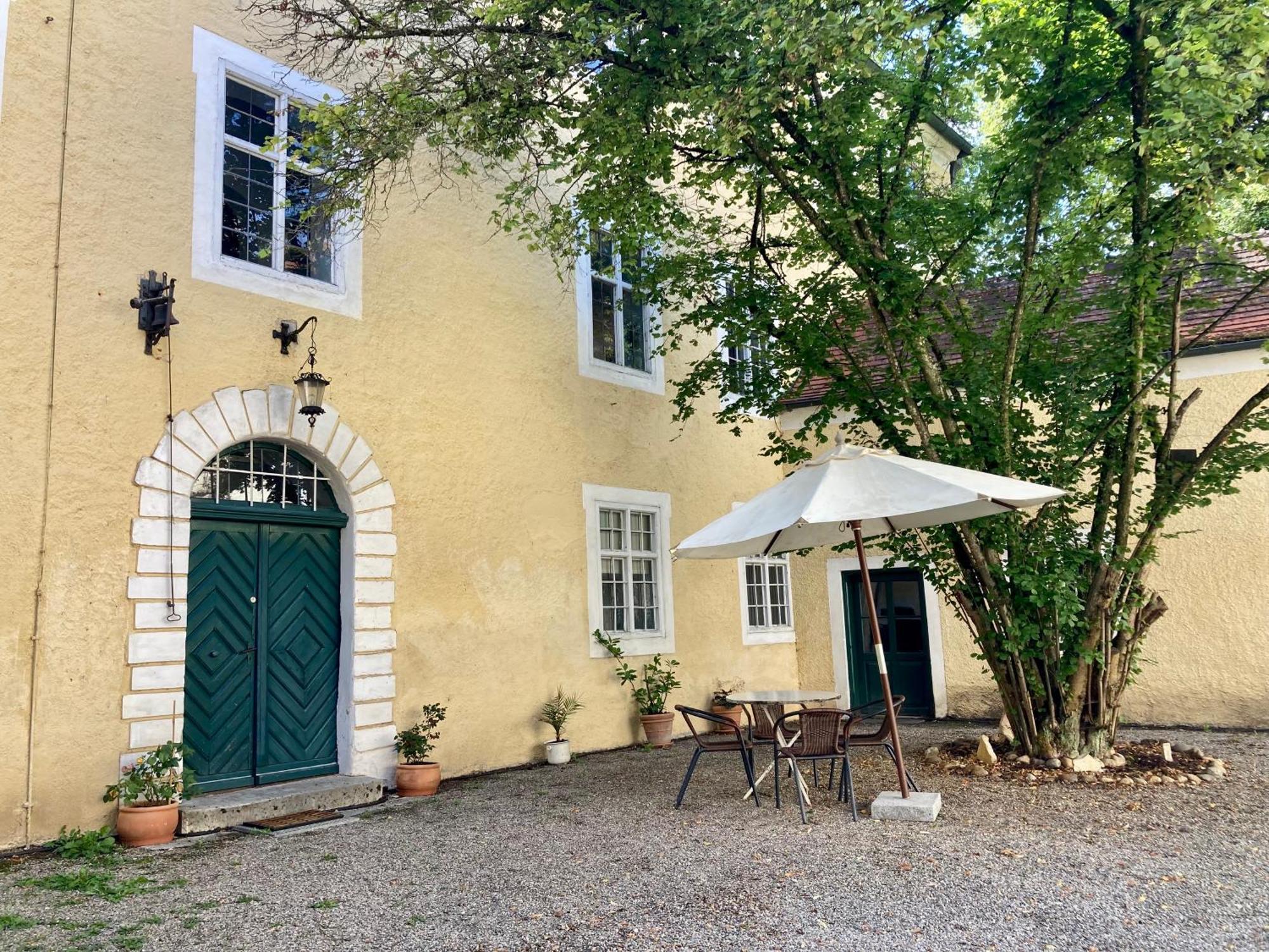 Wohnen Im Wasserschloss Sandizell Schrobenhausen Exterior foto